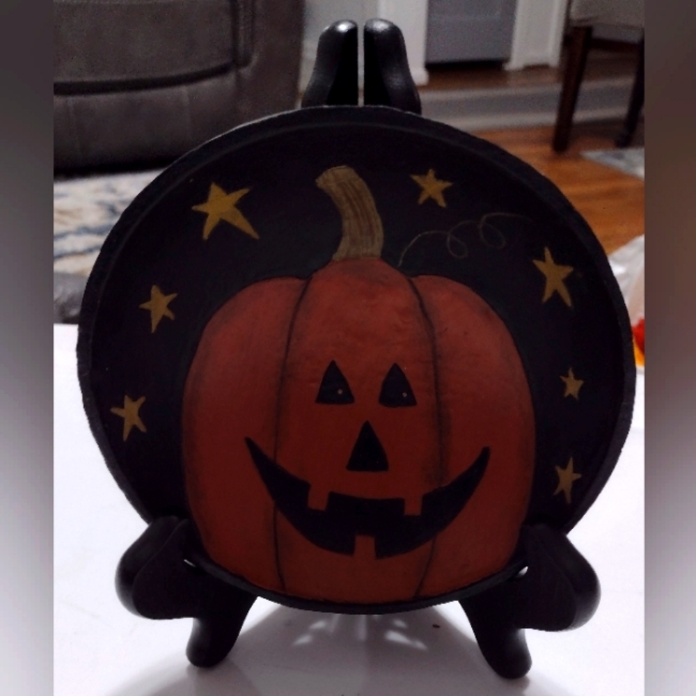 Wooden Halloween Pumpkin Decorative Plate and wooden plate stand.